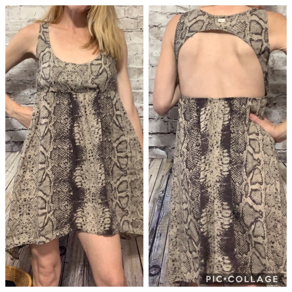 ‼️RVCA Snake Print High love Dress XS‼️ - Picture 2 of 8
